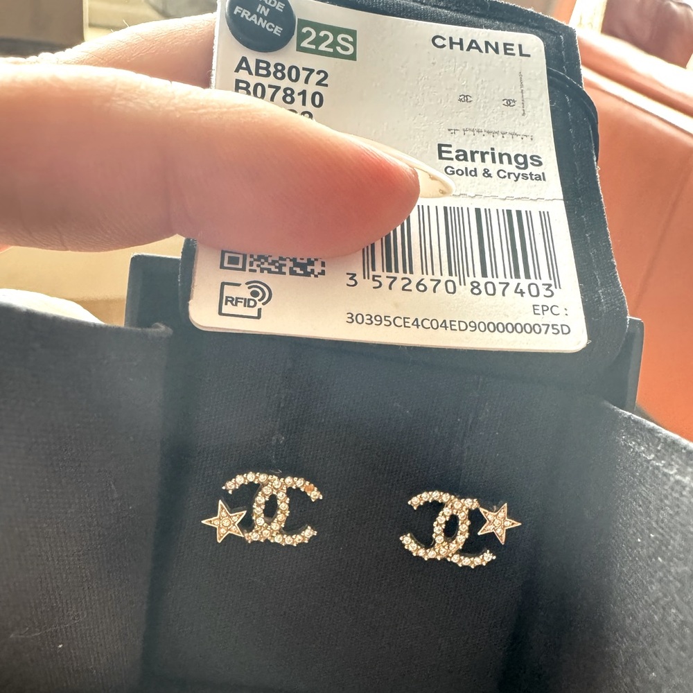Chanel CC logo & star earrings Strass star AUTHENTIC gold & crystal